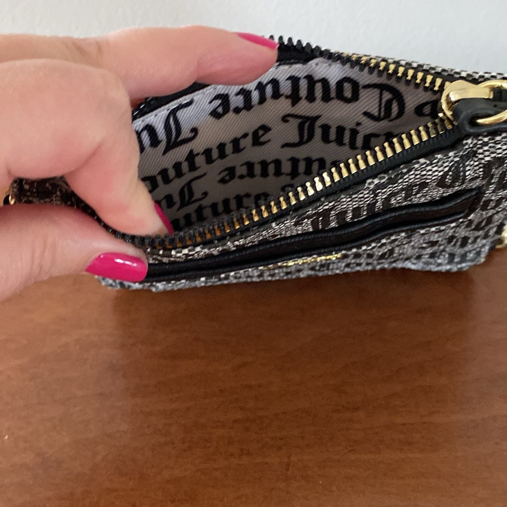 Juicy Couture Wristlet Purse NWOT - Picture 6 of 7
